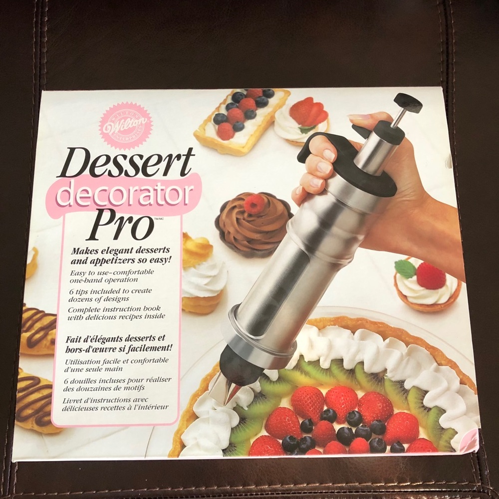 New Unopened Wilton Dessert Decorator Pro
